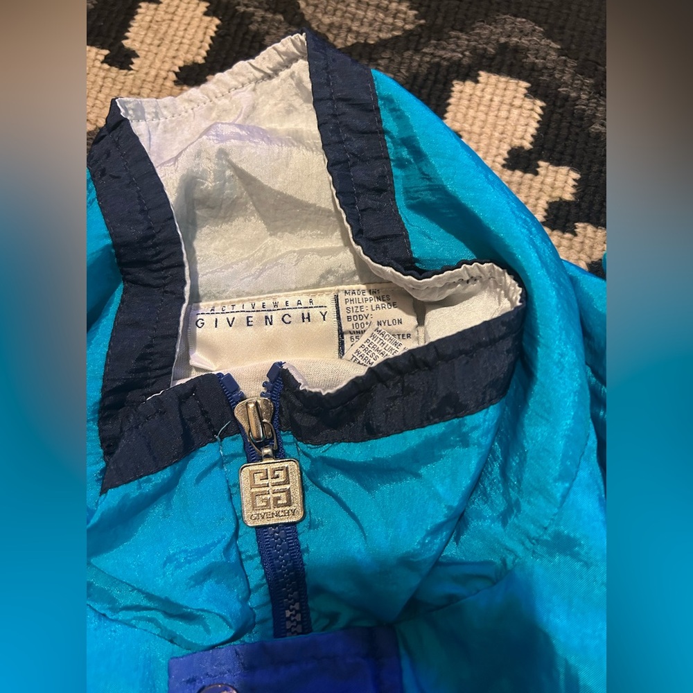Vintage Givenchy Blue and Navy Windbreaker - Picture 3 of 8
